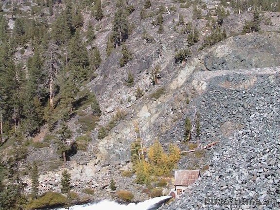 19 Water exit of earthen dam near Donner