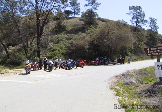 Group stop near Bitterwater turnoff