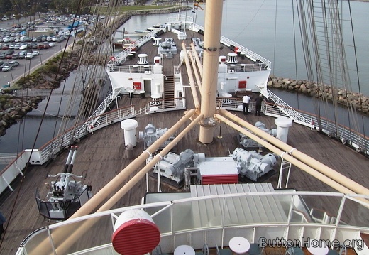 12 Bow with WWII gun