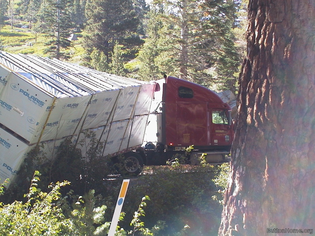 01 Truck falls off road at Mammoth