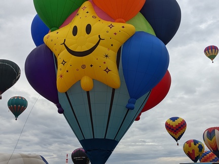 party balloon of balloons