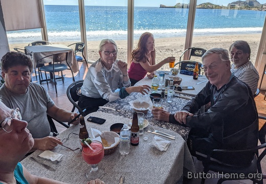 Guaymas beach lunch