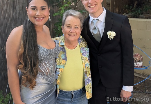 PXL 20250504 002952218