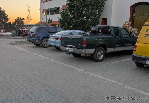 PXL 20251208 003519929