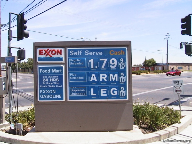 Gas_prices_in_Atwater_CA.jpg