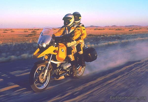 00r1150gs15.jpg