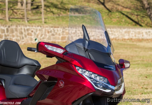 011818-2018-honda-gold-wing-tour-KWP 5835