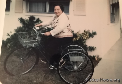 florence button on tricycle