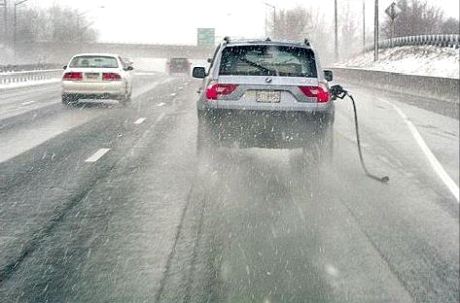 fuel hose in car